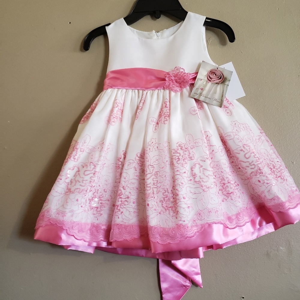 My princess wear 2t beautiful dress new with tags